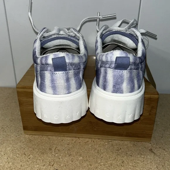 Roxy Sheilahh Sneakers Tie-Dye Sneakers (TS11) - Picture 6 of 15